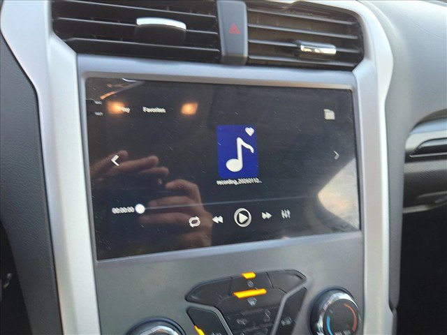 Used 2016 Ford Fusion SE w/ Equipment Group 201A FWD image 12