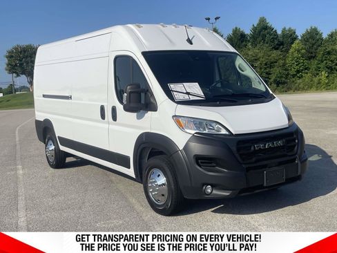 Used 2025 RAM ProMaster 2500 w/ Convenience Group FWD image 1