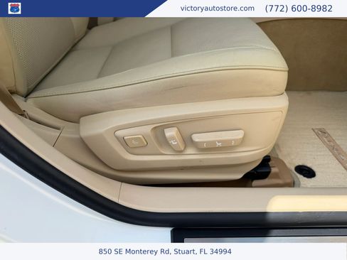 Used 2013 Lexus ES 350 w/ Luxury Pkg FWD image 14