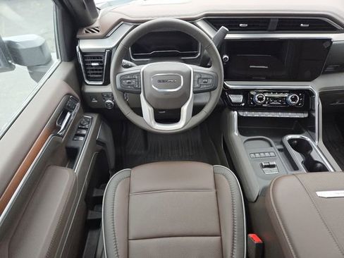 New 2025 GMC Sierra 2500 Denali w/ Denali Reserve Package image 33