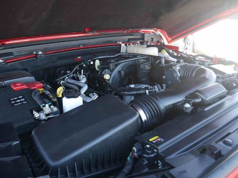 Used 2023 Jeep Wrangler Unlimited Rubicon w/ Steel Bumper Group image 15