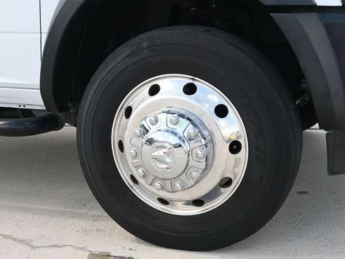 Used 2022 RAM 5500 Tradesman RWD image 33