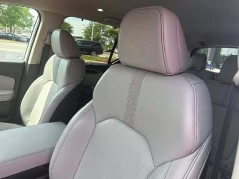 Certified 2025 Honda Pilot EX-L image 13