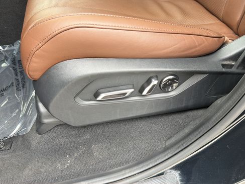 Used 2024 Acura MDX w/ Technology Package FWD image 34