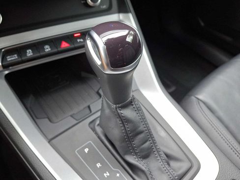 Used 2023 Audi Q3 2.0T Premium Plus w/ Premium Plus Package AWD/4WD image 18