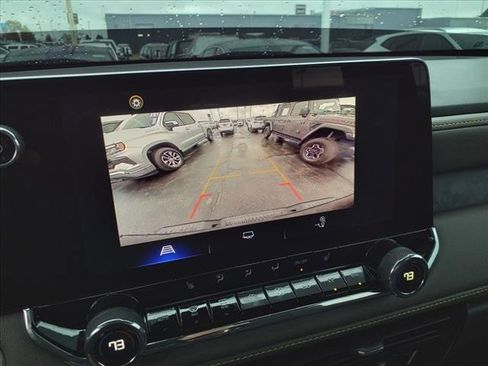 New 2024 Chevrolet Colorado ZR2 w/ Safety Package image 27