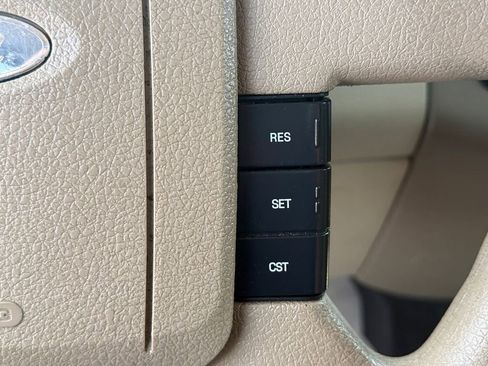 Used 2005 Ford F150 XLT RWD image 14
