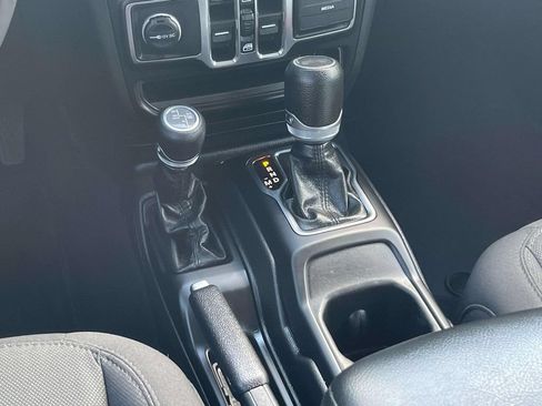Used 2023 Jeep Wrangler Unlimited w/ Cold Weather Group AWD/4WD image 22