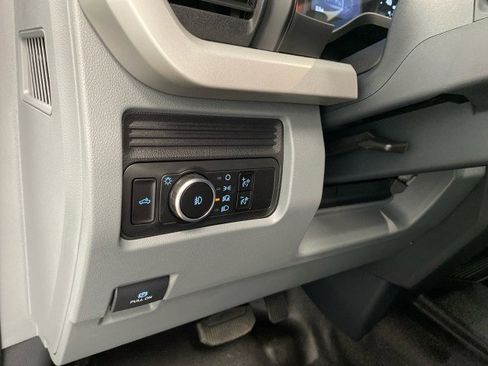 New 2026 Ford F250 XL w/ FX4 Off-Road Package image 17