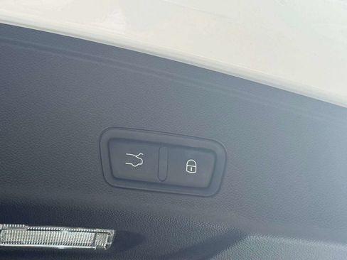 Certified 2023 Maserati Grecale Modena AWD/4WD image 23