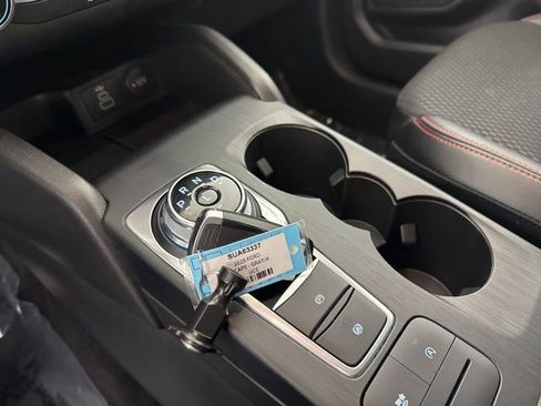 Used 2025 Ford Escape ST-Line image 32