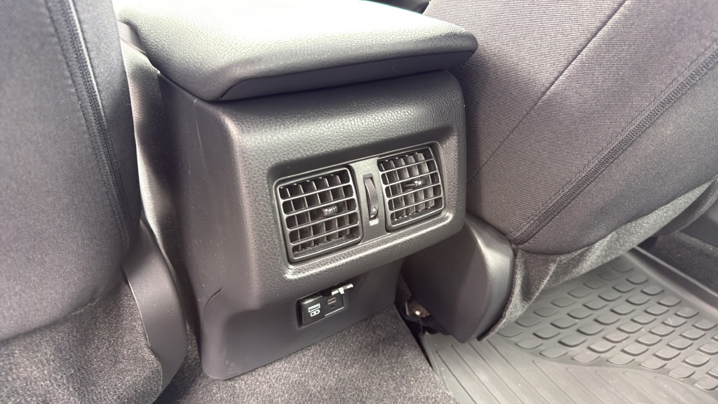 Used 2025 Toyota Camry LE w/ Convenience Package AWD/4WD image 14