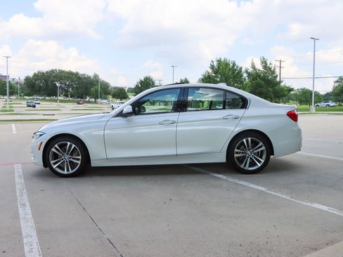 Used 2016 BMW 328i Sedan RWD image 4