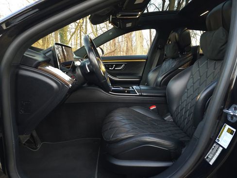 Used 2021 Mercedes-Benz S 580 4MATIC Sedan w/ Warmth & Comfort Package image 12