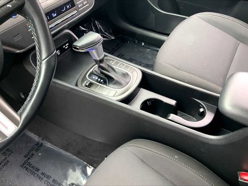 Used 2024 Hyundai Kona SEL FWD image 15