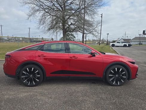 Used 2023 Toyota Crown Platinum image 9