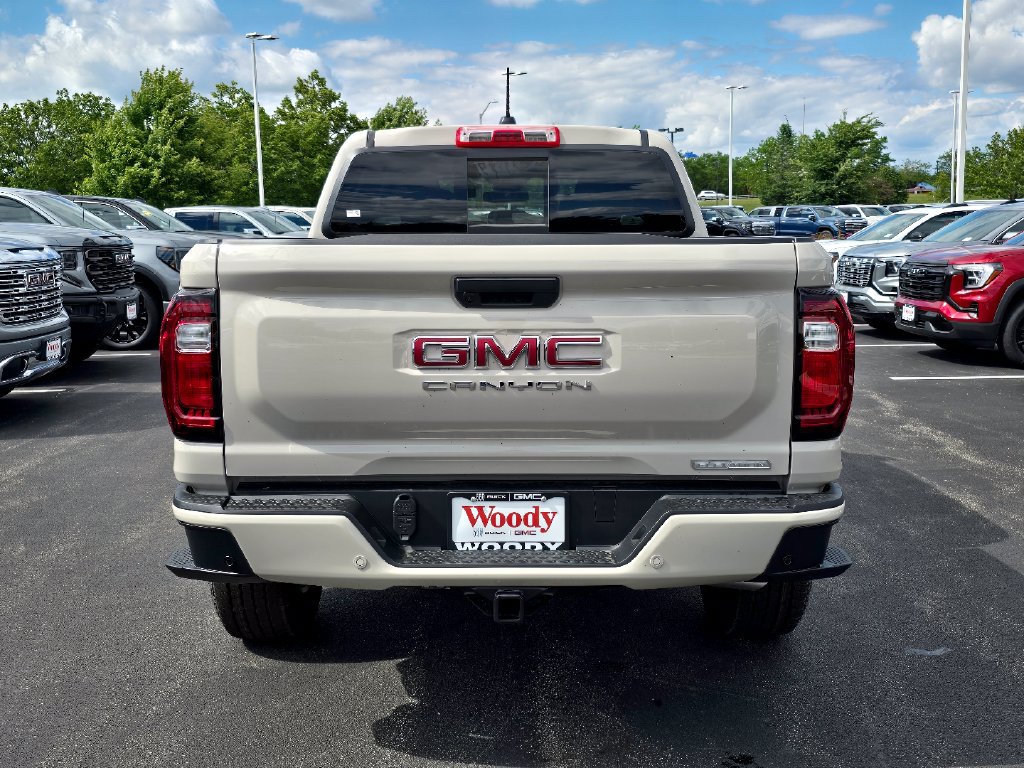 New 2026 GMC Canyon Elevation AWD/4WD image 9