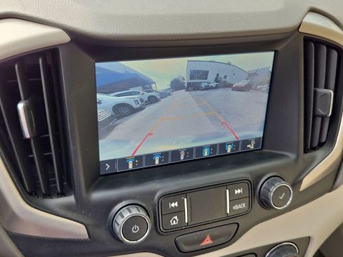 Used 2019 GMC Terrain Denali w/ Advanced Safety Package AWD/4WD image 22