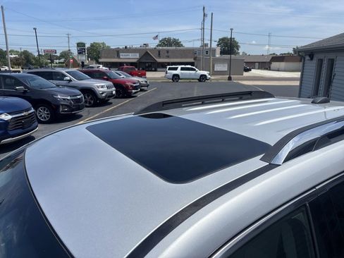 Used 2015 Chevrolet Equinox LTZ image 11