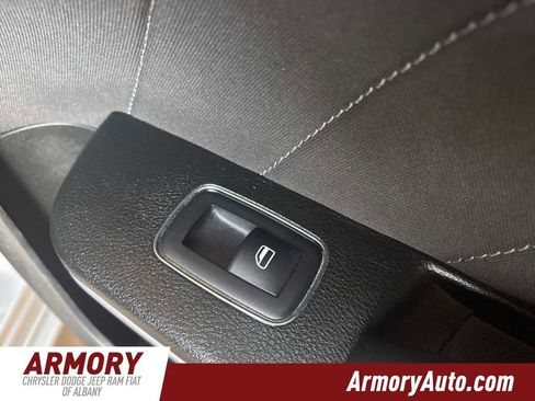 Used 2023 Dodge Charger SXT image 29