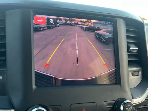 Used 2024 RAM 2500 Big Horn w/ Bed Utility Group image 18