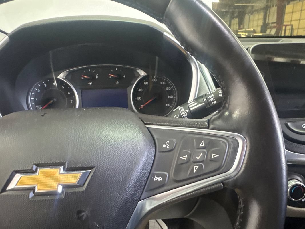 Used 2021 Chevrolet Equinox Premier AWD/4WD image 13