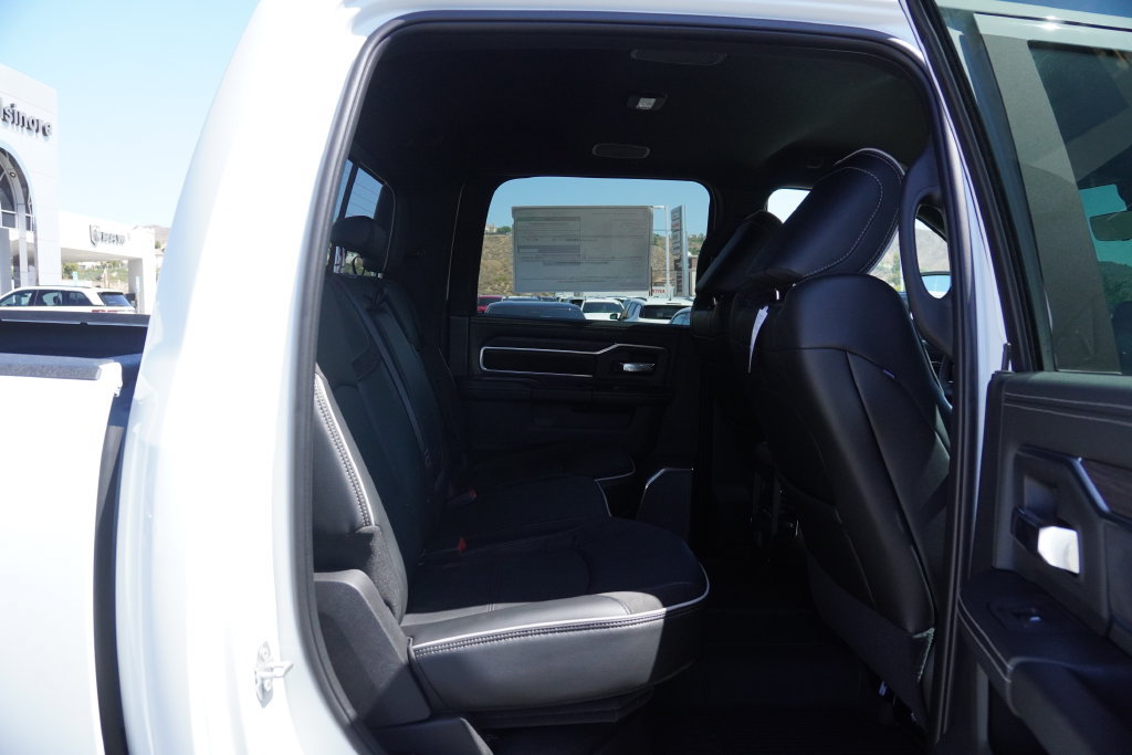 New 2027 RAM 3500 Laramie AWD/4WD image 32