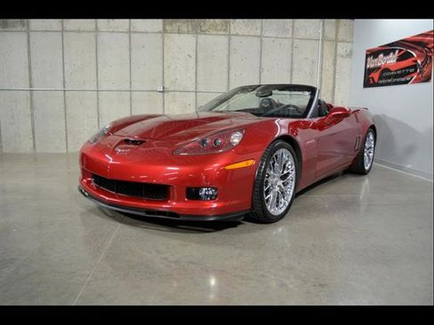 Used 2013 Chevrolet Corvette 427 w/ 1SB Preferred Equipment Group RWD image 4