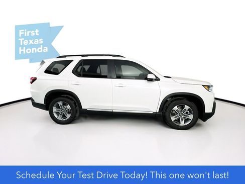 New 2026 Honda Pilot EX-L image 9