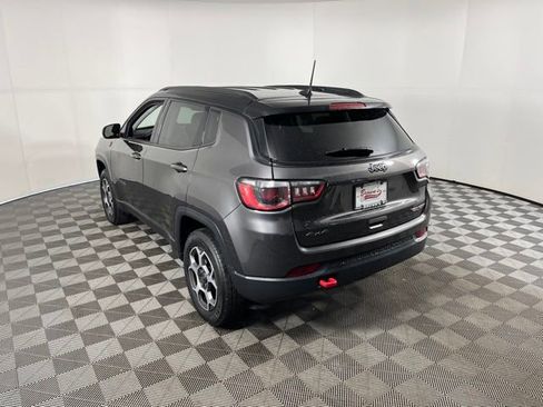 Used 2022 Jeep Compass Trailhawk image 5