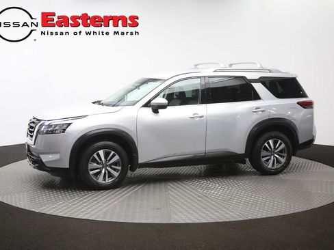 Used 2023 Nissan Pathfinder SL AWD/4WD image 59