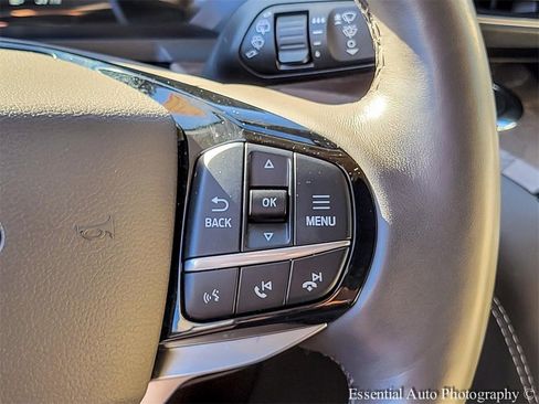 Used 2022 Ford Explorer Platinum image 19