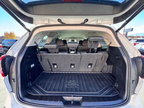 Used 2024 Subaru Ascent Limited AWD/4WD image 26