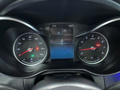 Used 2021 Mercedes-Benz GLC 300 4MATIC w/ Premium Package image 23