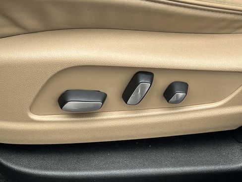 Used 2022 Cadillac XT6 Sport w/ Platinum Package image 22