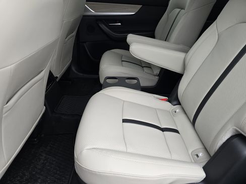 Certified 2025 MAZDA CX-90 Plug-In Hybrid w/Premium Sport image 10