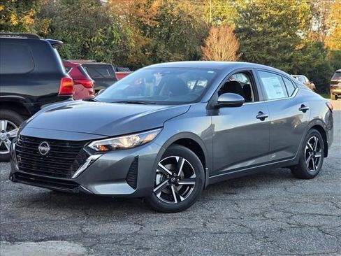 New 2025 Nissan Sentra SV image 2