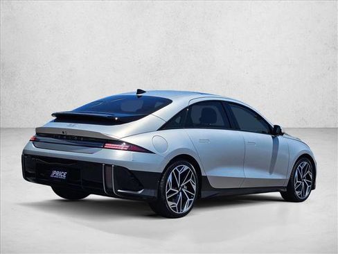 Used 2024 Hyundai Ioniq 6 Limited RWD image 5