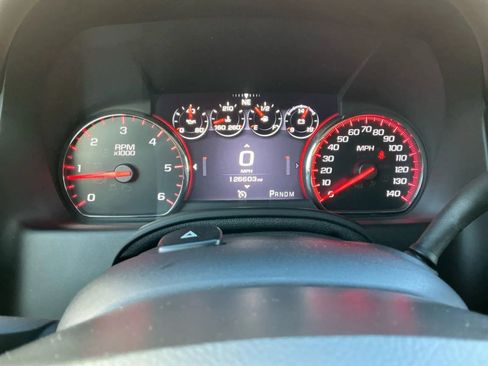 Used 2015 GMC Yukon XL Denali image 26