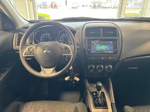Used 2025 Mitsubishi Outlander Sport AWD image 16