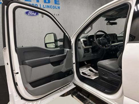 New 2026 Ford F250 XLT w/ FX4 Off-Road Package AWD/4WD image 10