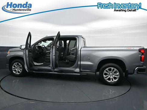 Used 2023 Chevrolet Silverado 1500 LTZ w/ LTZ Convenience Package II AWD/4WD image 44