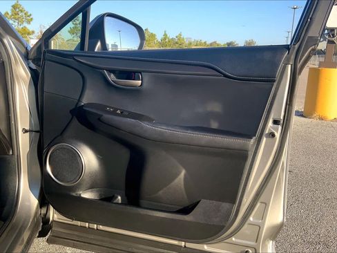 Used 2016 Lexus NX 200t FWD image 21