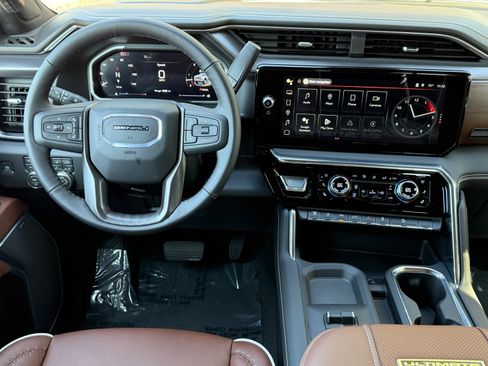 New 2026 GMC Sierra 3500 Denali Ultimate AWD/4WD image 31