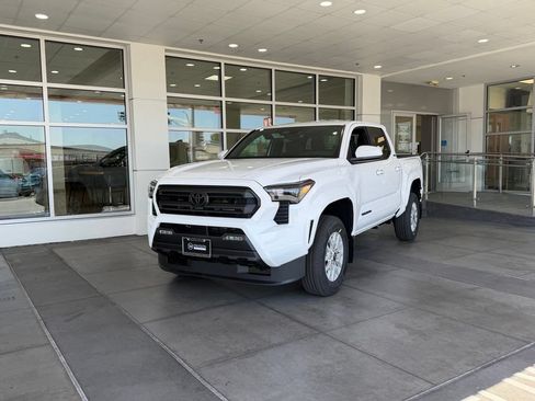 New 2026 Toyota Tacoma SR5 RWD image 2