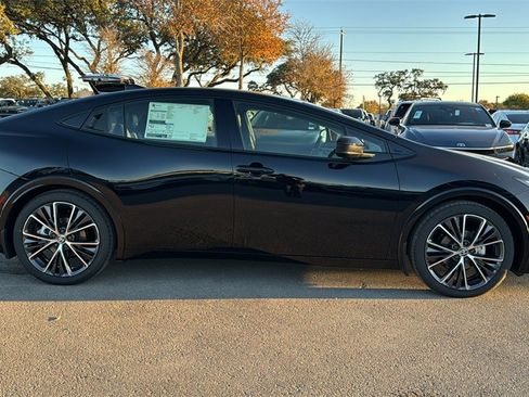 New 2026 Toyota Prius XLE image 9