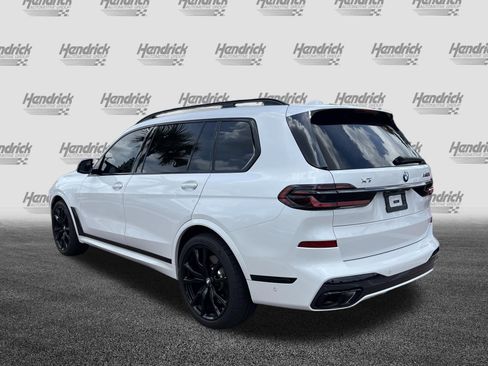 Used 2025 BMW X7 M60i AWD/4WD image 8