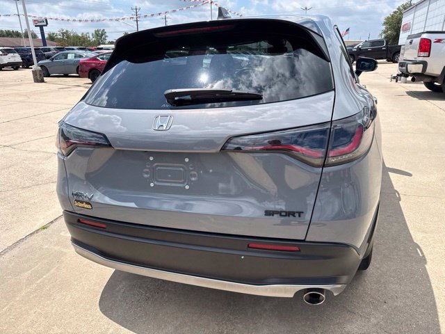 Used 2025 Honda HR-V Sport image 11