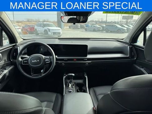 New 2025 Kia Sorento S image 12