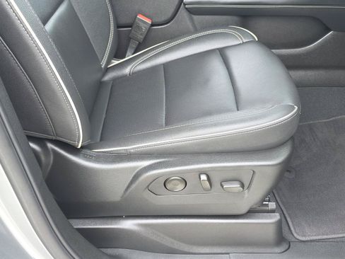 Used 2024 Chevrolet Tahoe Premier RWD image 21